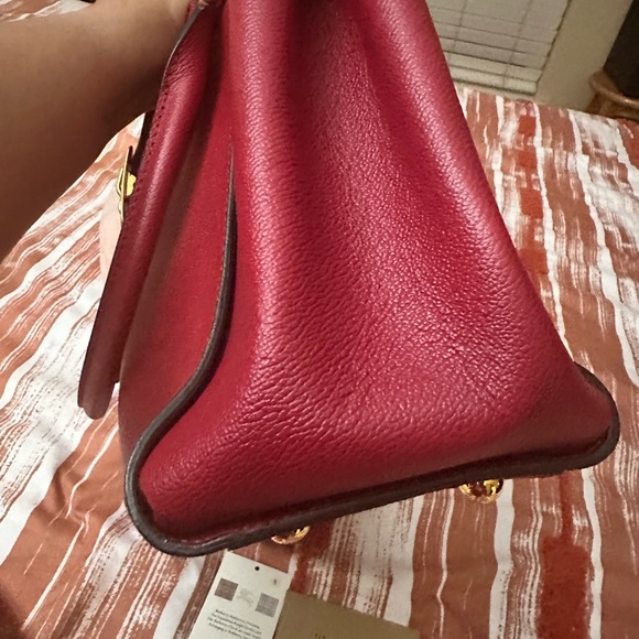 Authentic Burberry bag - Picture 3 of 8